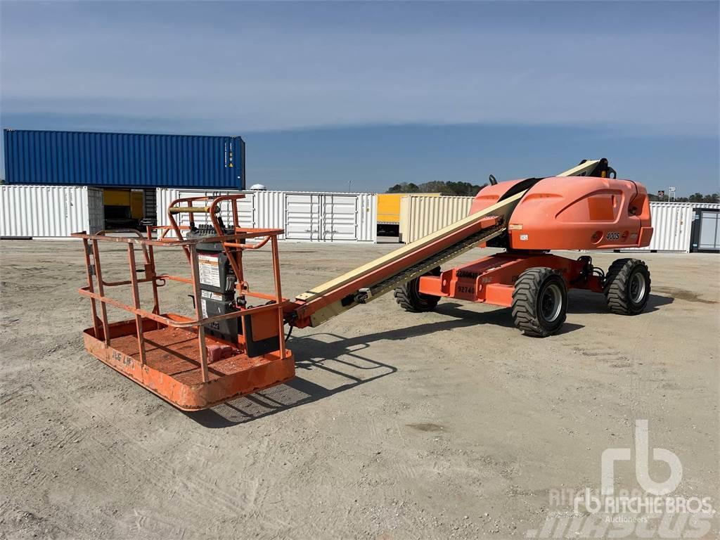 JLG 400S Articulated boom lifts