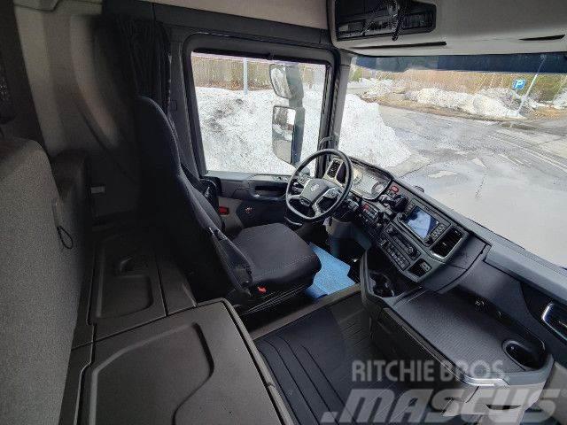 Scania R 730 B8x4NZ Chassis Cab trucks