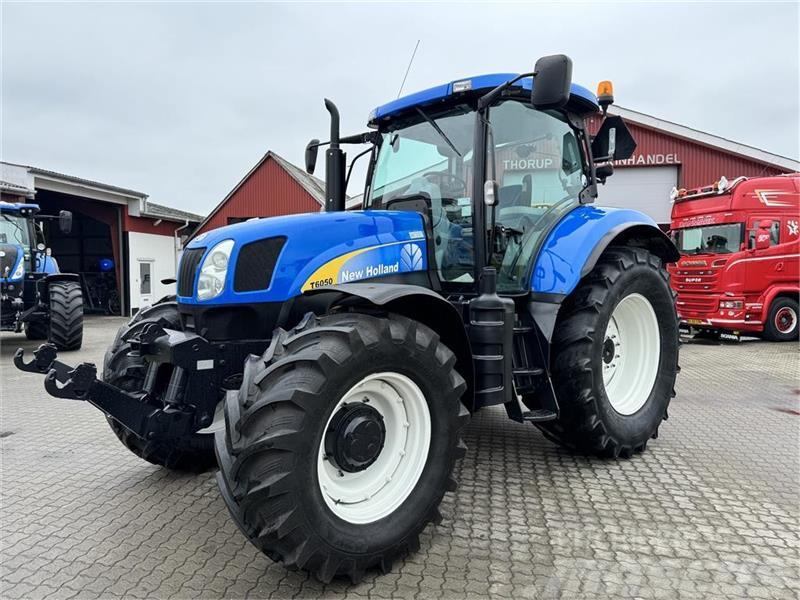 New Holland T6050 KUN 2100 TIMER! RANGECOMMAND OG FULD AFFJEDR Tractors