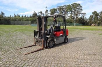 Nissan Y1D2A25Q 2500 kg