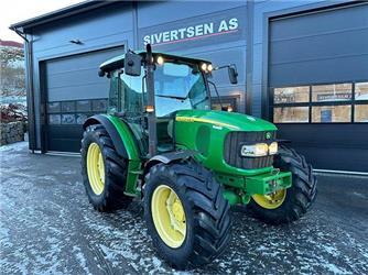 John Deere 5720