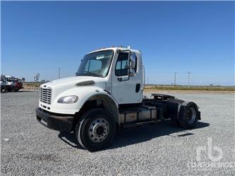 Freightliner M2106