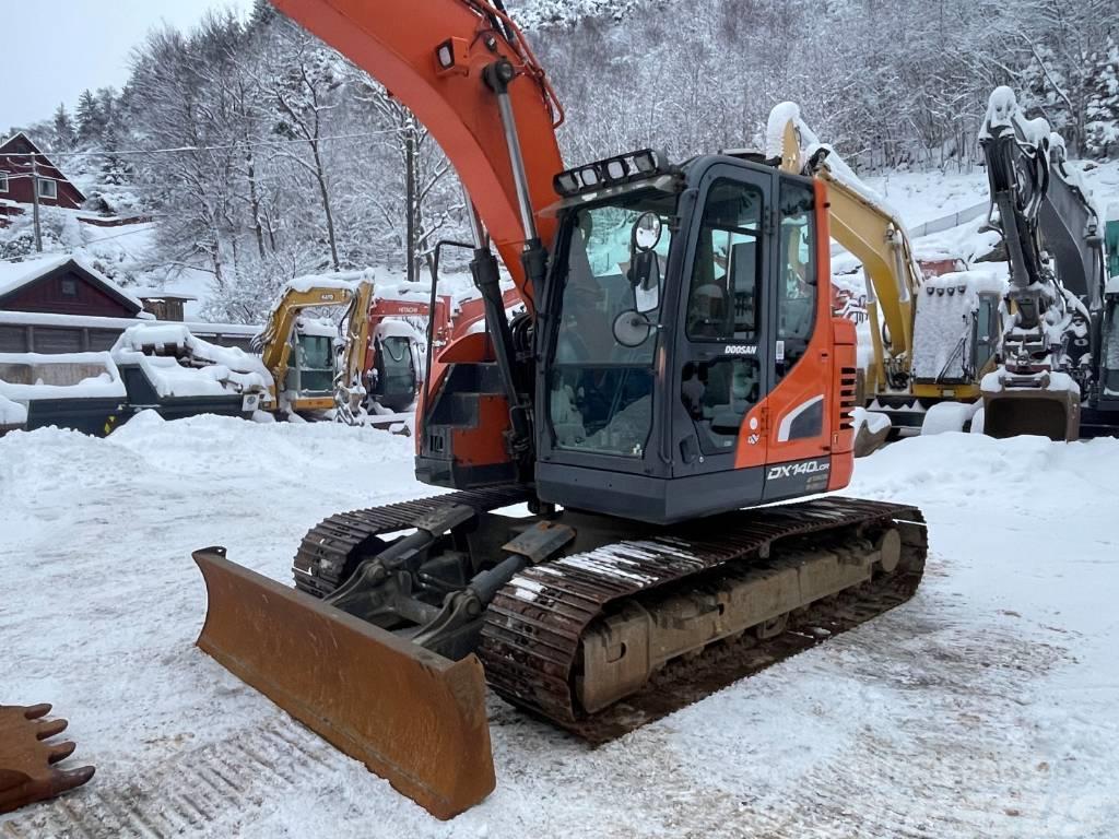 Doosan DX140LCR-5 Crawler excavators