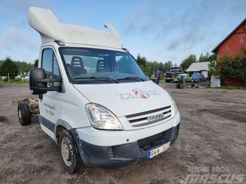 Iveco Daily 35 S 14 G Temperature controlled trucks