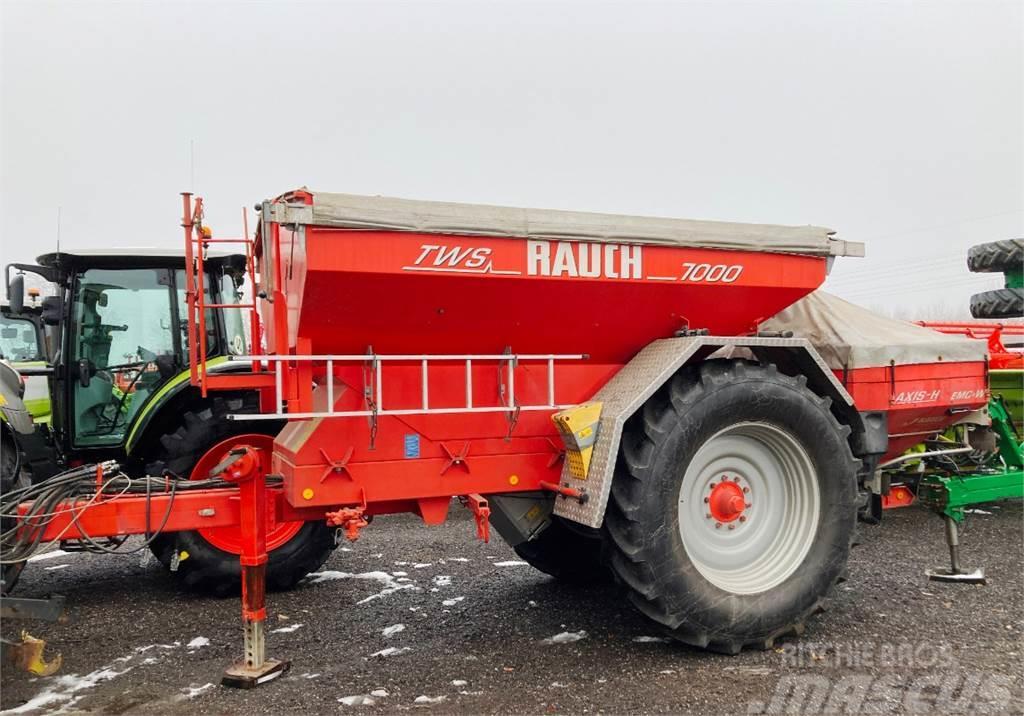 Rauch TWS  7000 mit AXIS-H 30.1 EMC+W Mineral spreaders