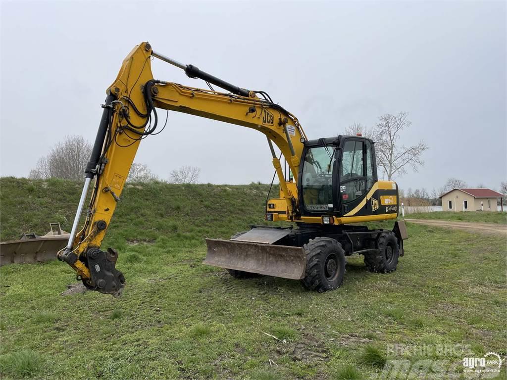 JCB JS145W Telehandlers for agriculture