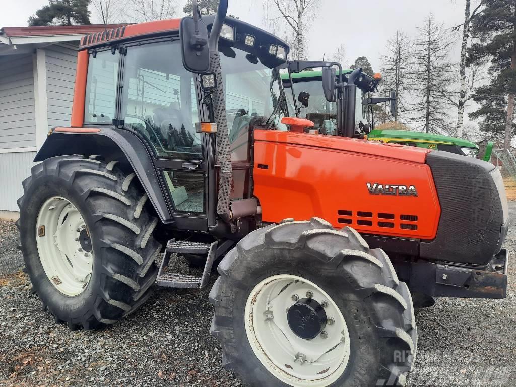 Valtra 6550 Tractors
