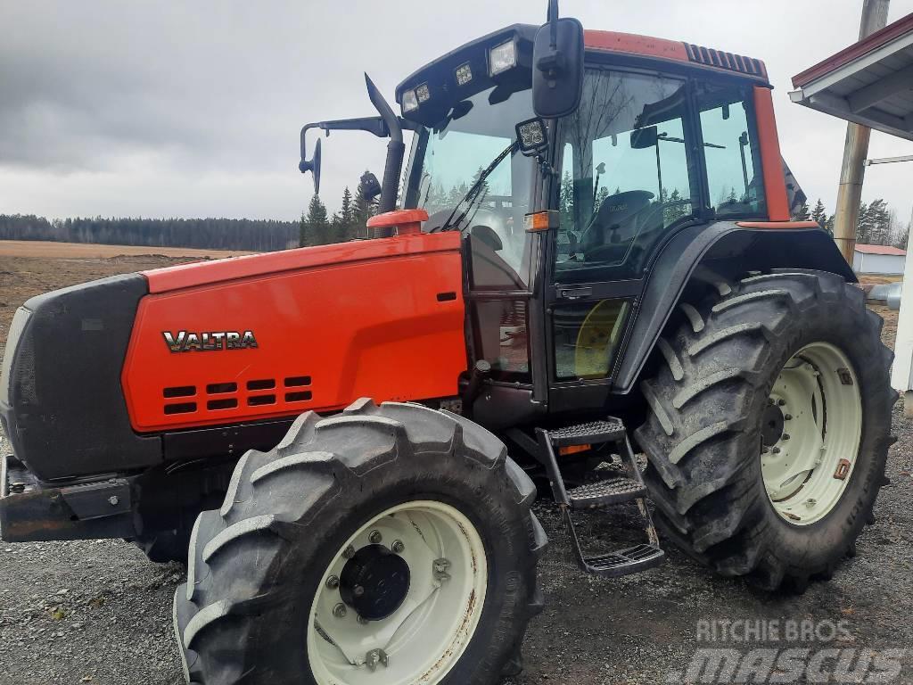 Valtra 6550 Tractors