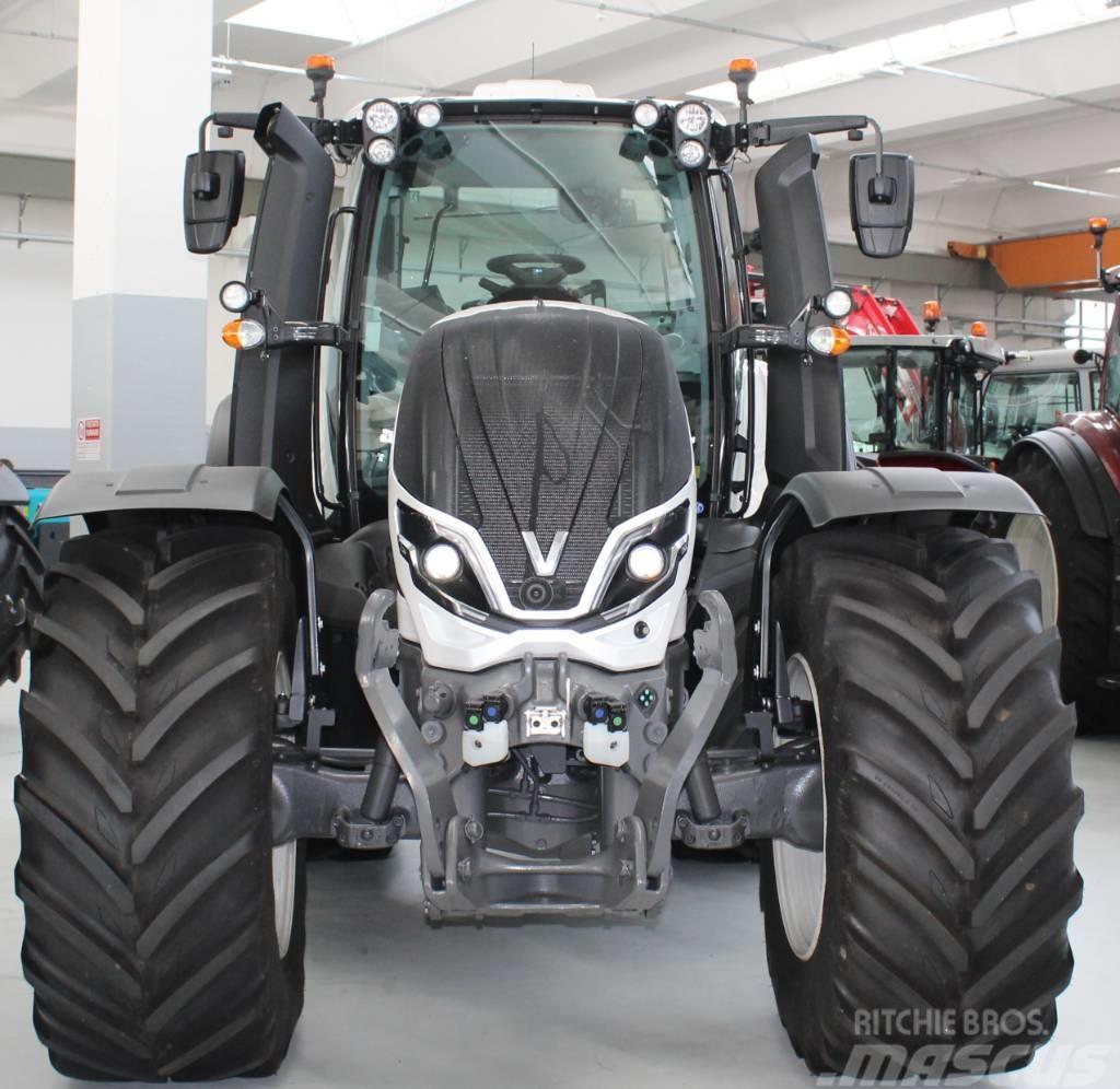 Valtra T255V Tractors