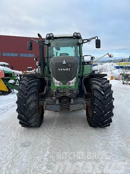 Fendt 824 Tractors