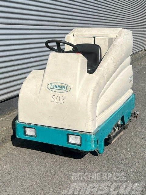 Tennant 7200 Sweepers