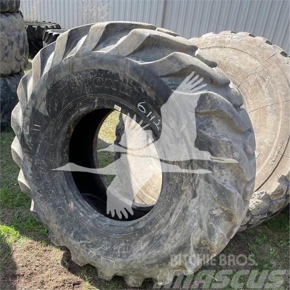 Deestone 20.5X25 Tyres, wheels and rims