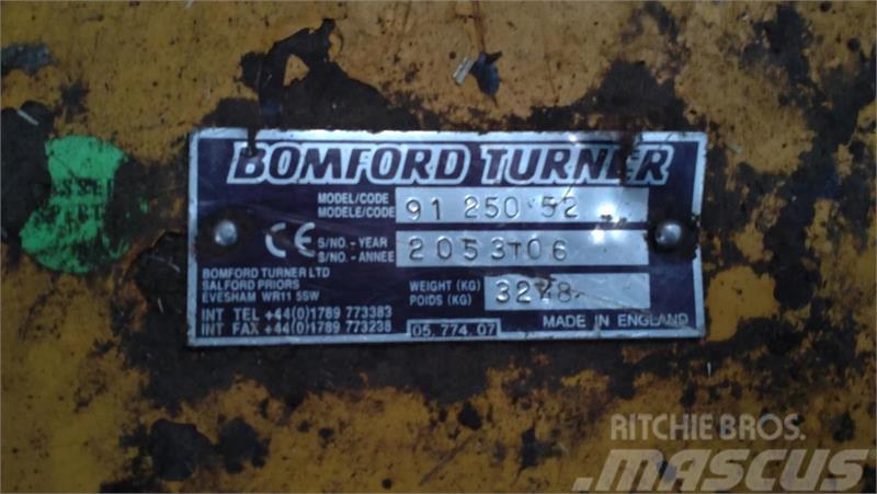 Bomford TRI-WING 6000 Mowers