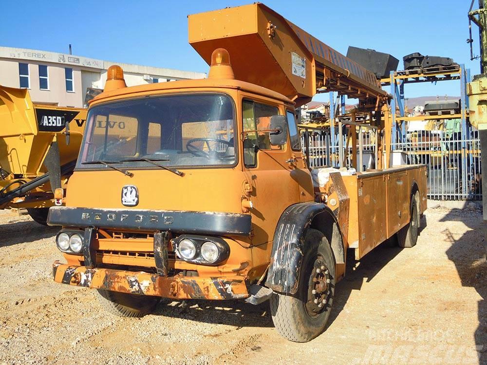 Bedford ERV1GCO Articulated boom lifts
