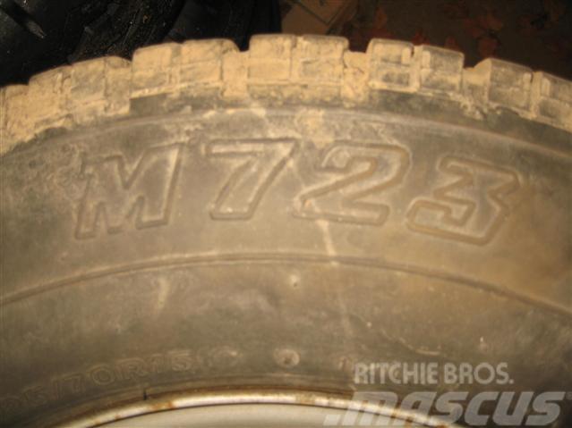 Continental Bridestone 225/70R15 M723 Tyres, wheels and rims
