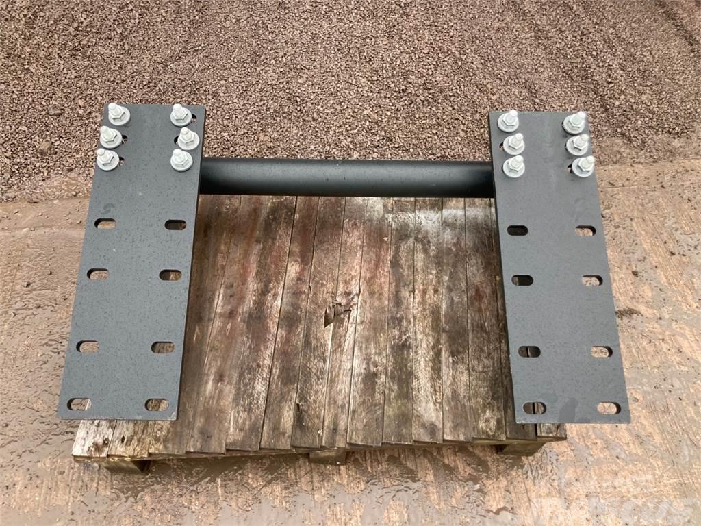 Manitou Bolt on Bracket Other agricultural machines