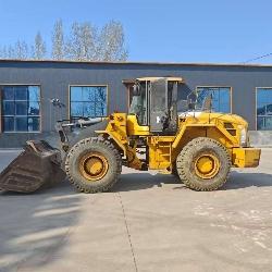 Volvo L 105
