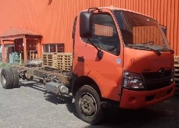 Hino 195