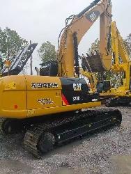 CAT 323D2