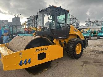 XCMG XS 143 J