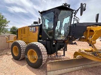 CAT 150 AWD