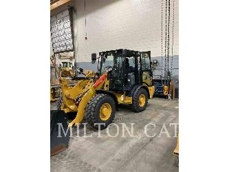 CAT 906