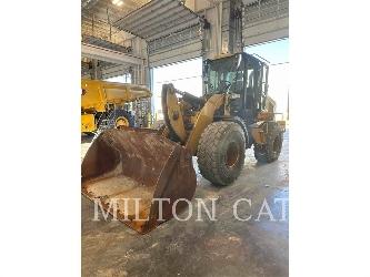 CAT 930M