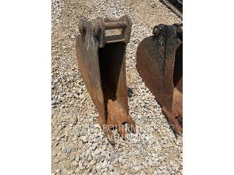 CAT BK308P13
