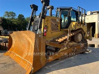 CAT D7