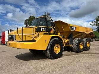 CAT 740