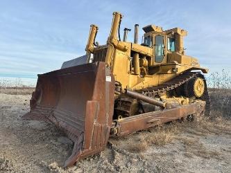 CAT D10