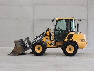 Volvo L25F + FORK