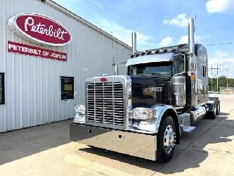 Peterbilt 389