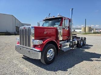 Peterbilt 589