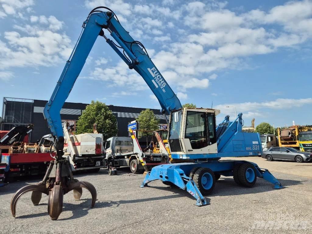 Fuchs MHL 331 Waste / industry handlers
