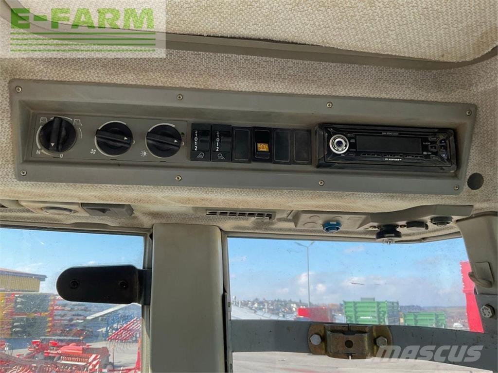 Fendt 412 Vario Tractors