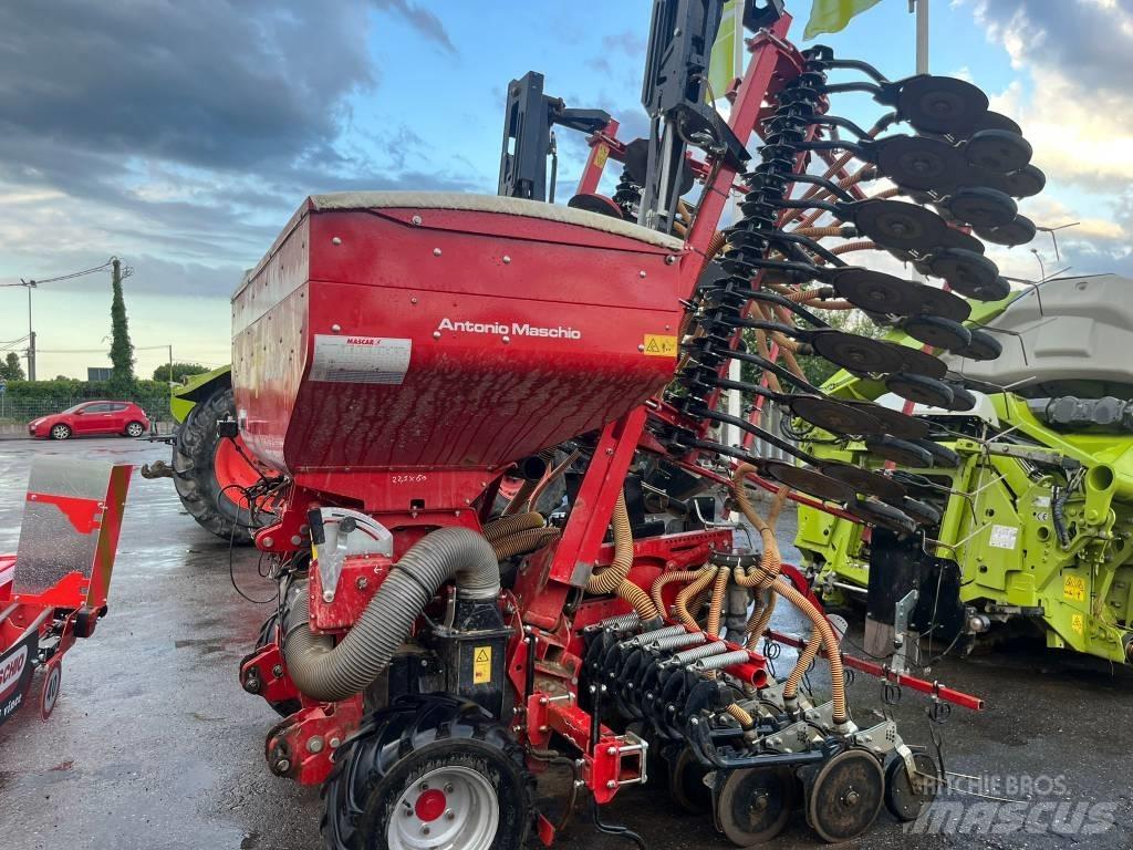 Mascar Montana 600 Sowing machines
