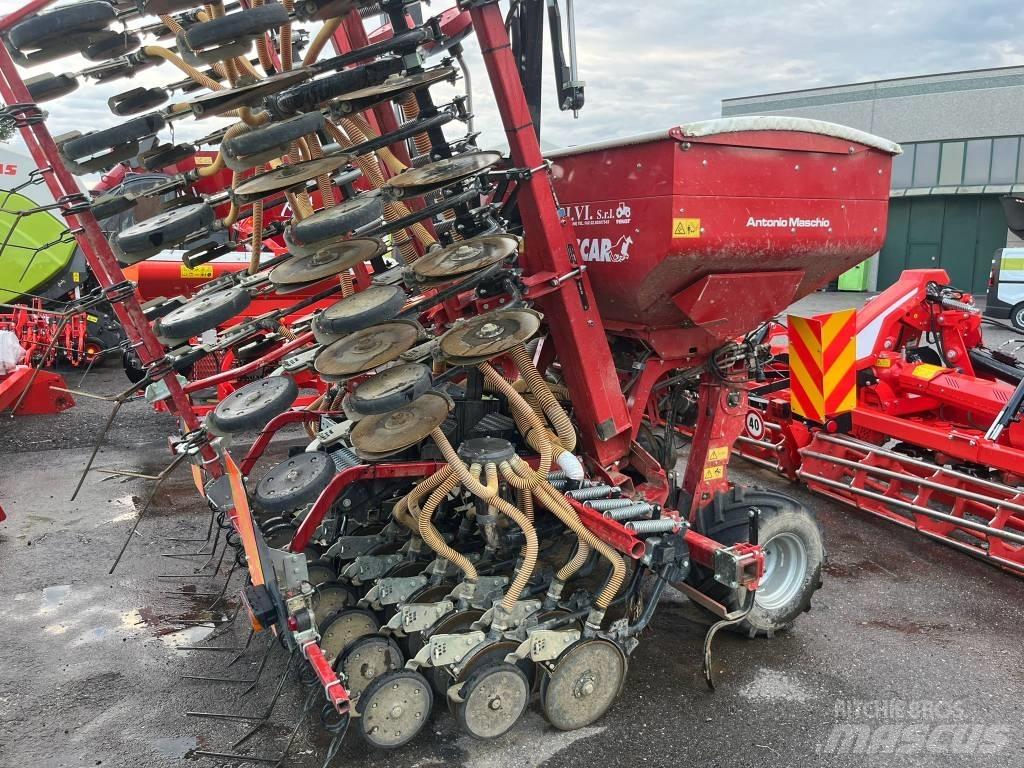 Mascar Montana 600 Sowing machines