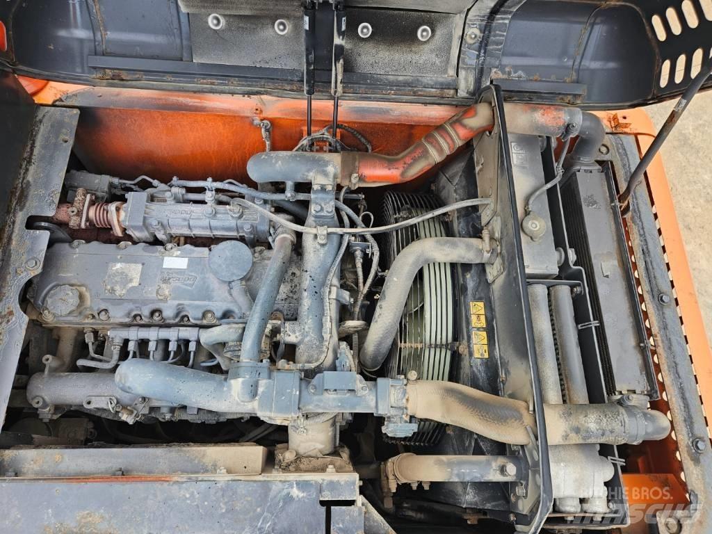 Doosan DX 210 W Wheeled excavators