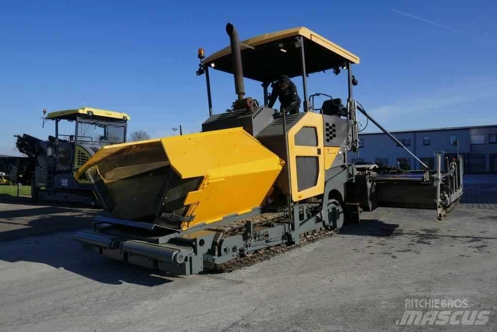 Volvo P 8820 C Asphalt pavers