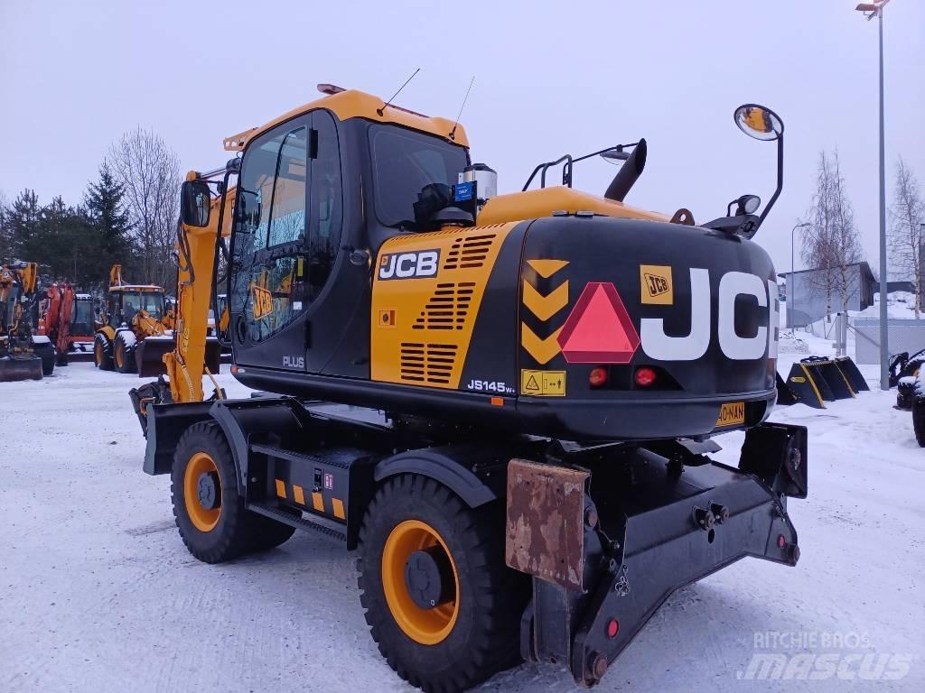 JCB JS 145 W Wheeled excavators
