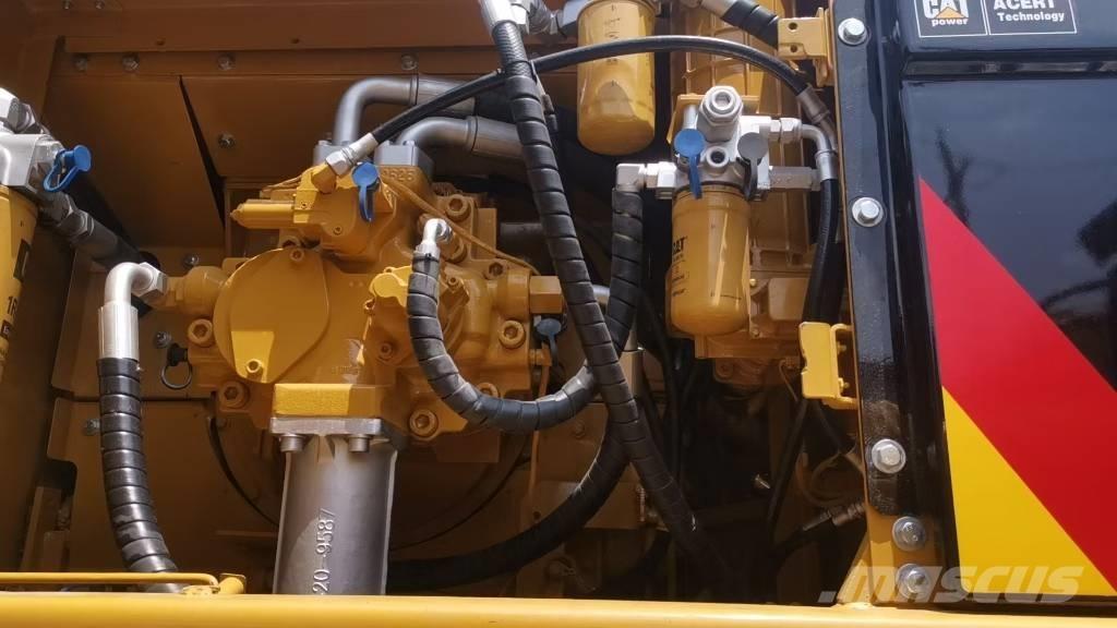 CAT 340 D L Crawler excavators