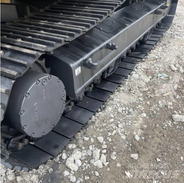 Volvo EC240D Crawler excavators