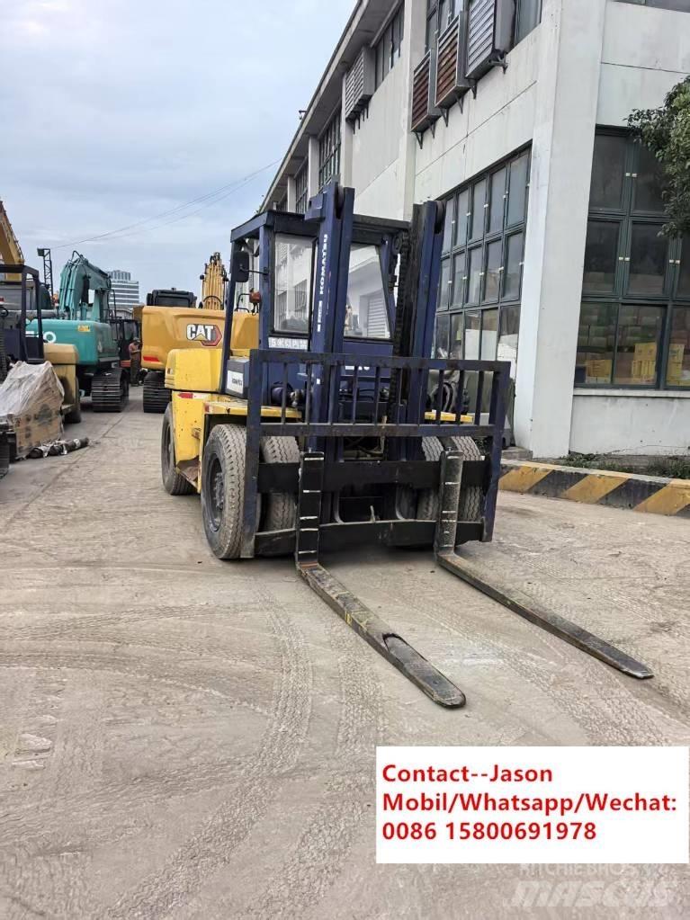 Komatsu FD 100-7 Diesel trucks