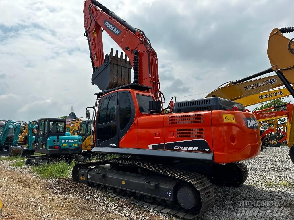 Doosan DX 225 LC-9C Crawler excavators