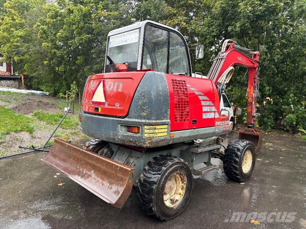 Neuson 6502 Wheeled excavators