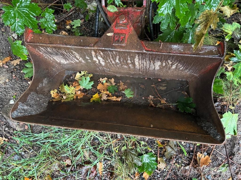 Neuson 6502 Wheeled excavators