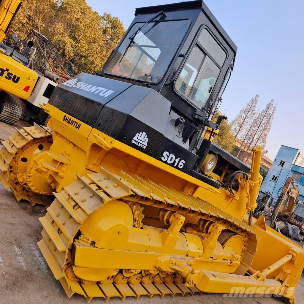 Shantui SD 16 Crawler dozers
