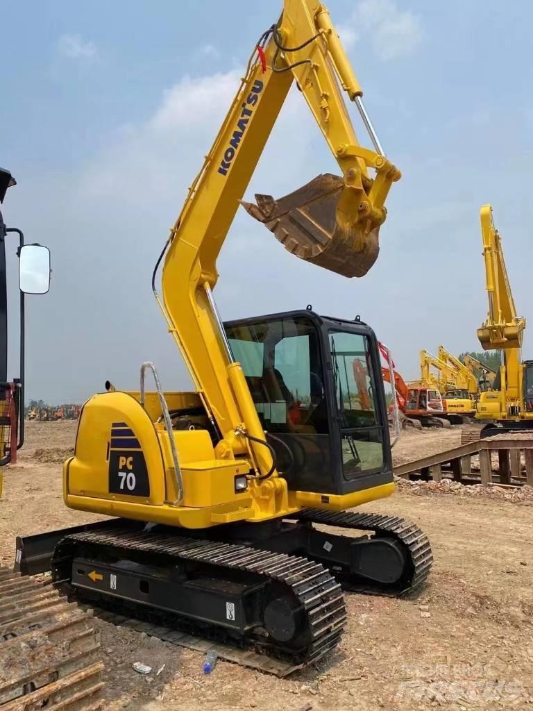 Komatsu PC 70 Crawler excavators