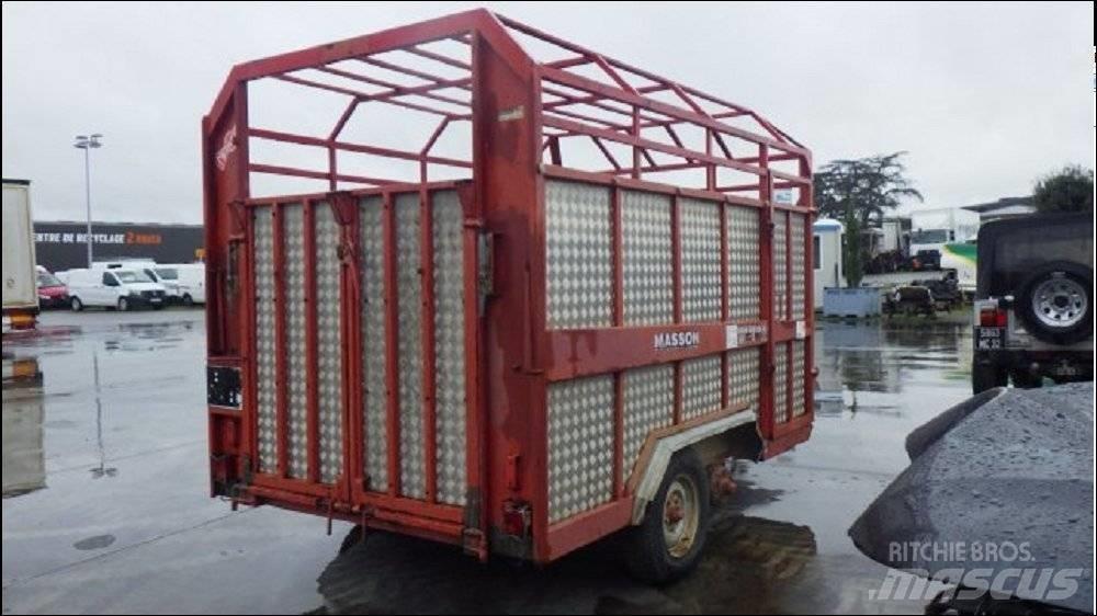 Masson B3000 Livestock transport